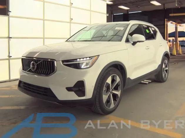 2025 Volvo XC40 B5 Plus Bright Theme for sale in Syracuse, NY