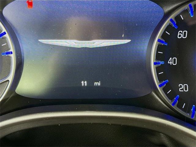 2026 Chrysler Pacifica Select AWD