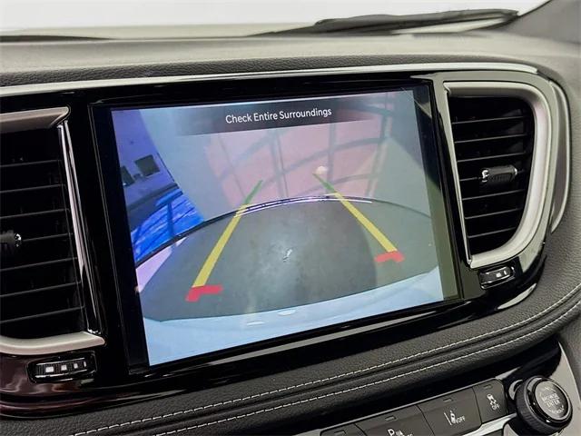 2026 Chrysler Pacifica Select AWD