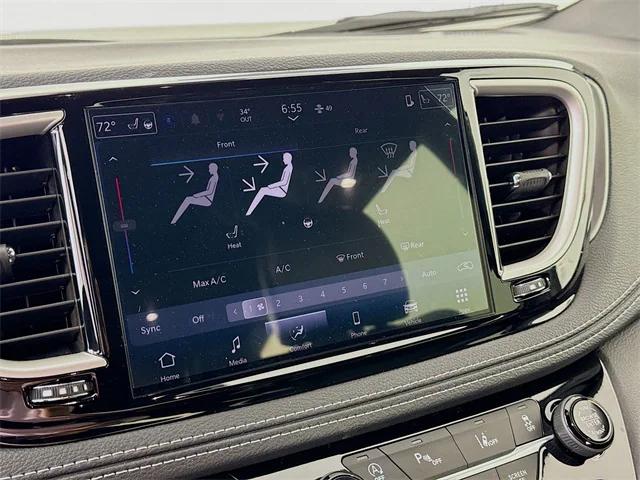 2026 Chrysler Pacifica Select AWD