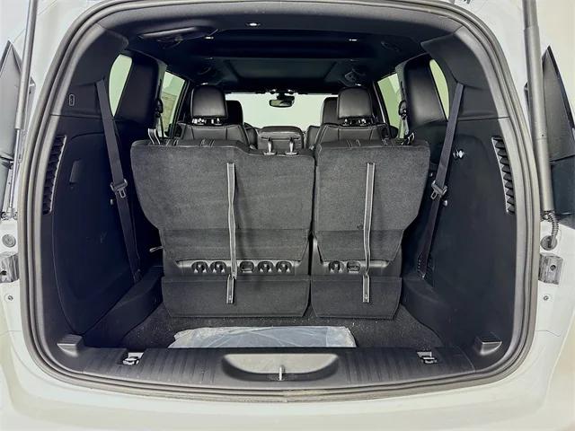 2026 Chrysler Pacifica Select AWD