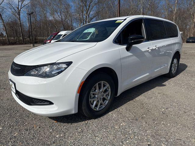 2026 Chrysler Voyager VOYAGER LX