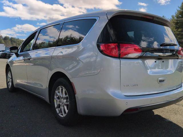 2026 Chrysler Voyager LX