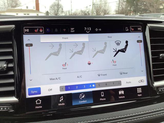 2026 Chrysler Pacifica Select AWD
