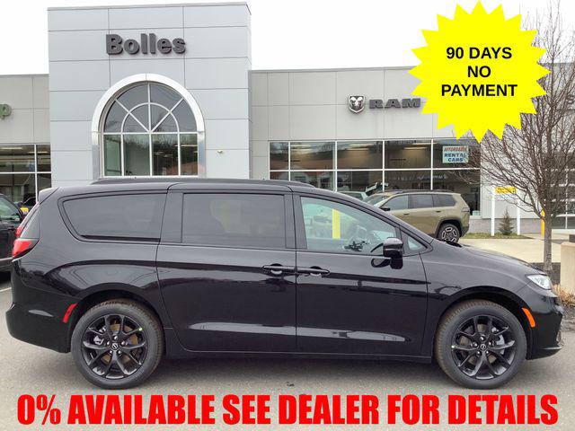 2026 Chrysler Pacifica Select AWD for sale in Ellington, CT