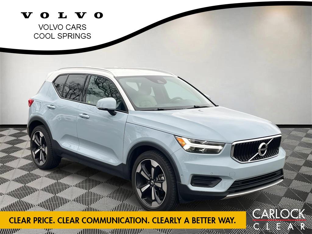 2019 Volvo XC40 Momentum's photo