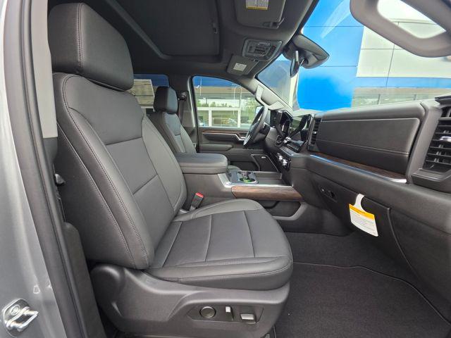 2026 GMC Sierra 2500HD Crew Cab, Standard Bed, SLT, 4WD