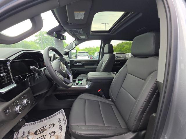 2026 GMC Sierra 2500HD Crew Cab, Standard Bed, SLT, 4WD