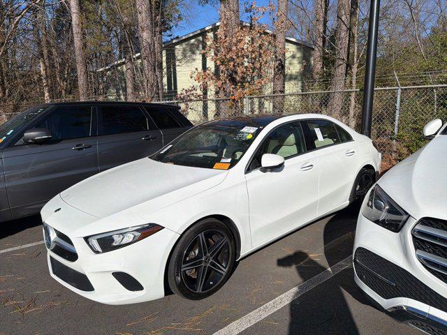 2022 Mercedes-Benz A 220 A 220