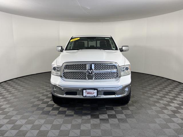 2017 RAM 1500 Laramie Crew Cab 4x4 57 Box
