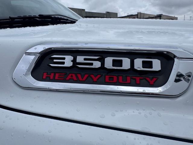 2022 Ram 3500 Laramie Crew Cab 4x4 8' Box