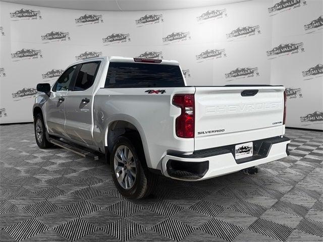 2022 Chevrolet Silverado 1500 4WD Crew Cab Short Bed Custom