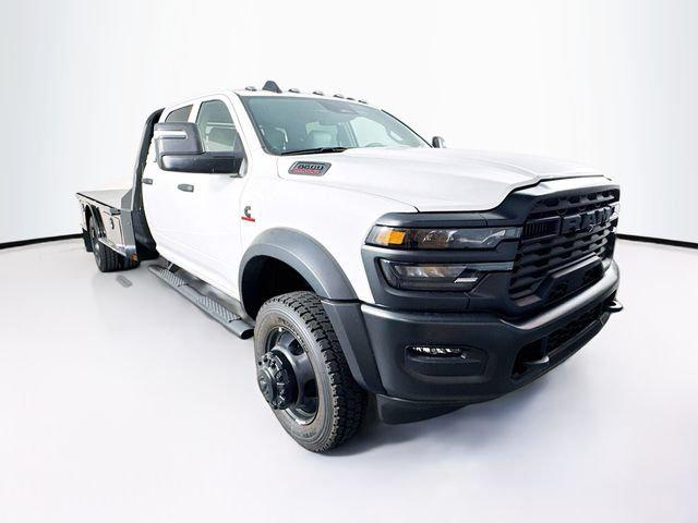 2026 RAM Ram 5500 Chassis Cab RAM 5500 TRADESMAN CHASSIS CREW CAB 4X4 84 CA