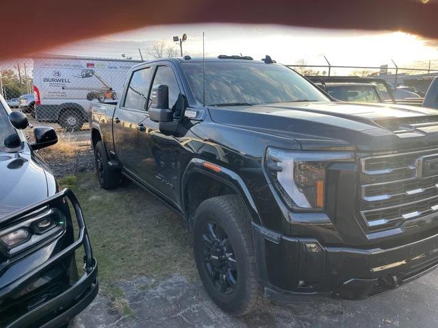 2025 GMC Sierra 2500HD 4WD Crew Cab Standard Bed AT4
