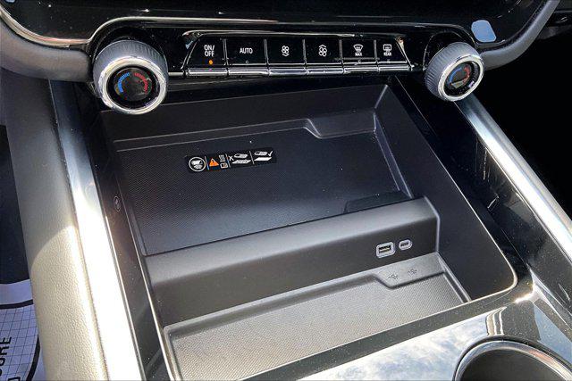 2025 Chevrolet Tahoe 4WD RST