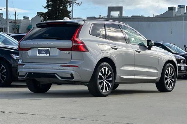 2025 Volvo XC60 B5 Plus