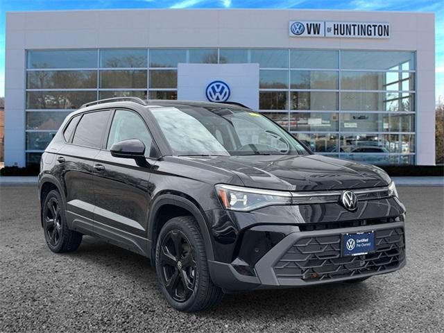 2025 Volkswagen Taos 1.5T SE Black for sale in Huntington Station, NY