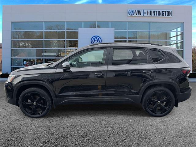 2025 Volkswagen Taos 1.5T SE Black