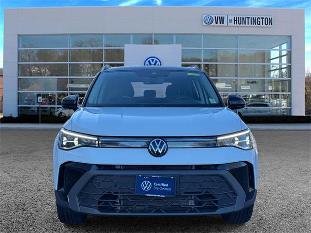 2025 Volkswagen Taos 1.5T SE Black