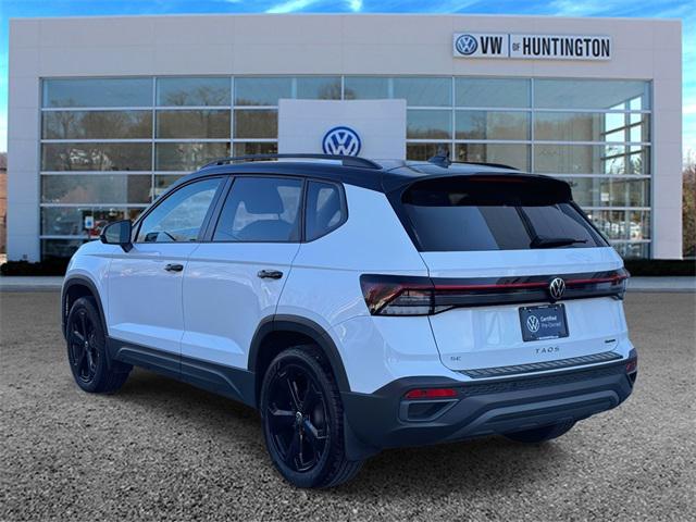 2025 Volkswagen Taos 1.5T SE Black