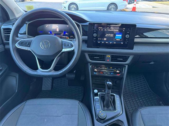 2025 Volkswagen Taos 1.5T SE Black