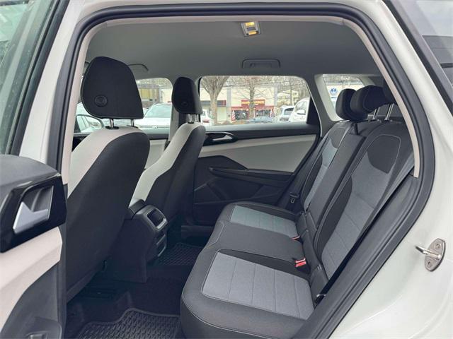 2025 Volkswagen Taos 1.5T S