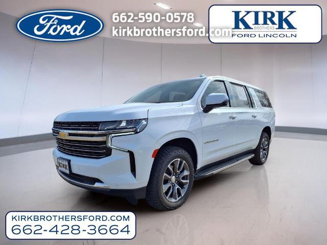 2022 Chevrolet Suburban 4WD LT