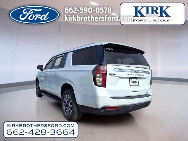 2022 Chevrolet Suburban 4WD LT