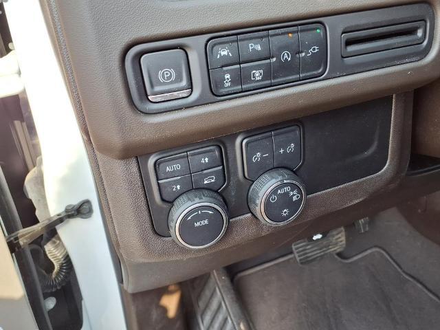 2022 Chevrolet Suburban 4WD LT