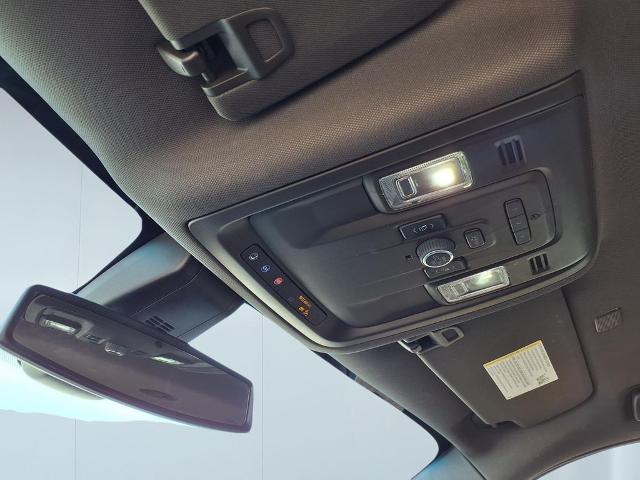 2022 Chevrolet Suburban 4WD LT