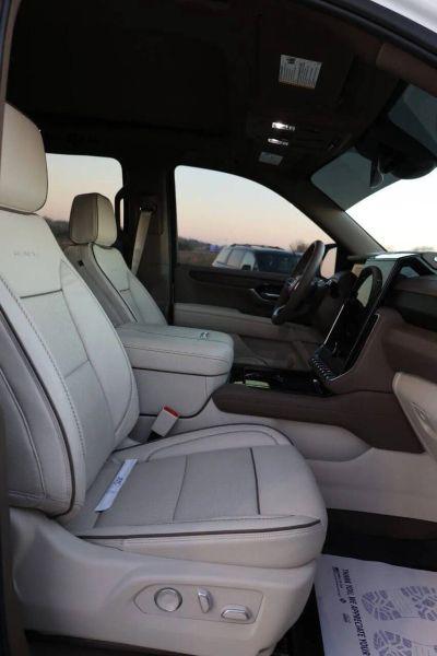 2025 GMC Yukon XL 4WD Denali