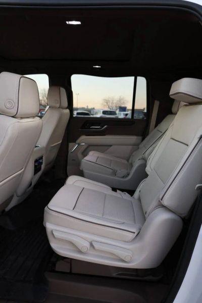 2025 GMC Yukon XL 4WD Denali