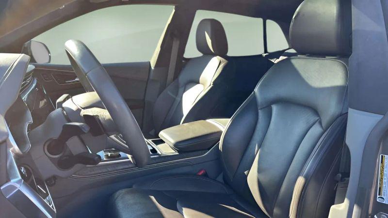 2021 Audi Q8 Prestige 55 TFSI quattro Tiptronic