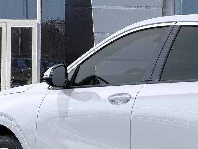 2026 Buick NV Avenir FWD