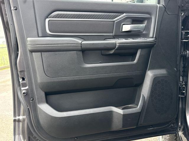 2026 Ram 3500 Big Horn Crew Cab 4x4 8 Box
