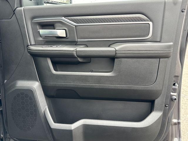 2026 Ram 3500 Big Horn Crew Cab 4x4 8 Box