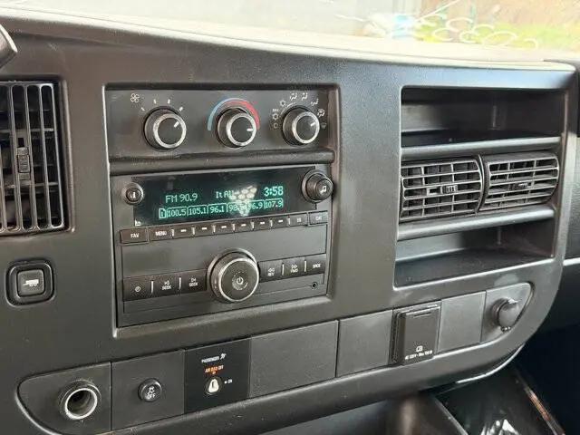 2017 GMC Savana 2500 Work Van