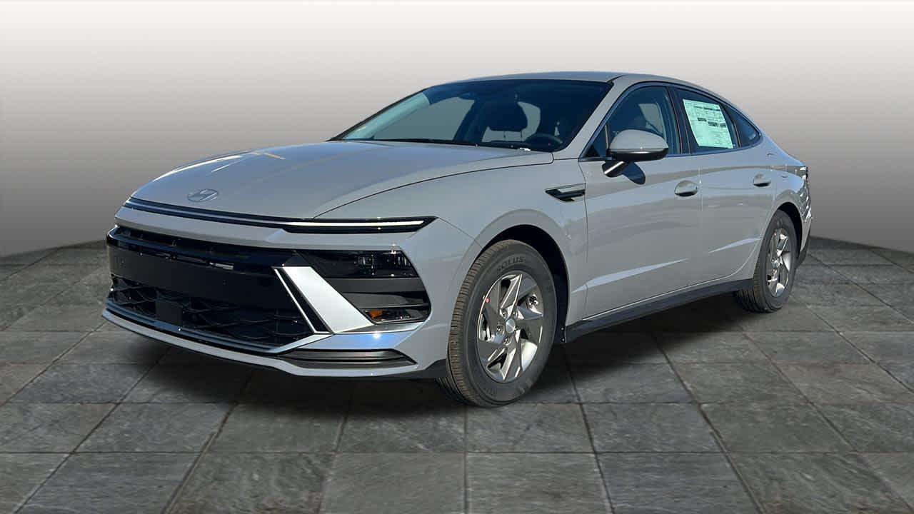 New 2026 Transmission Blue Hyundai SE image 31