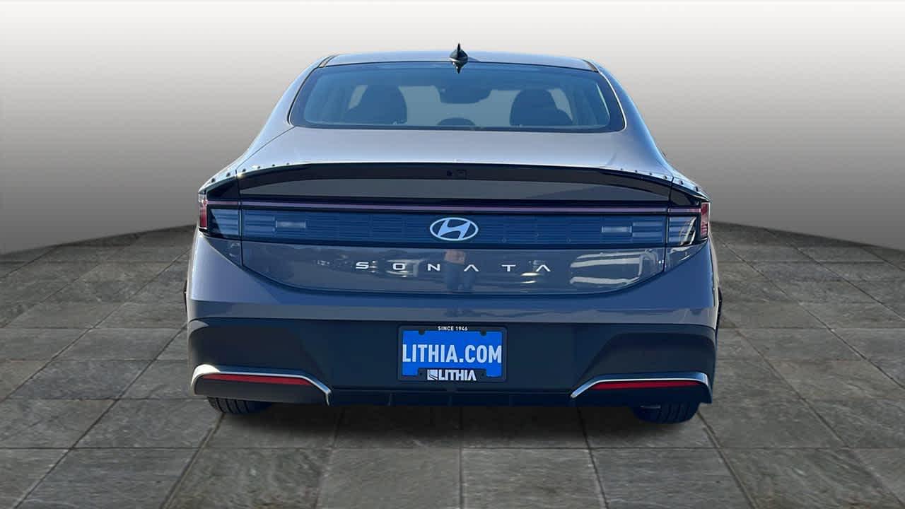 New 2026 Transmission Blue Hyundai SE image 36