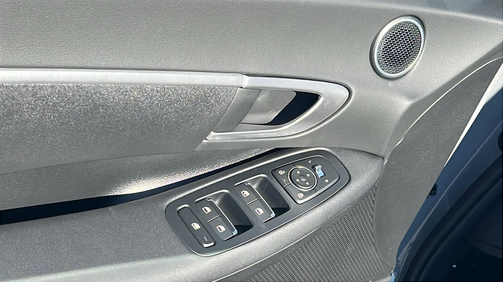 New 2026 Transmission Blue Hyundai SE image 52