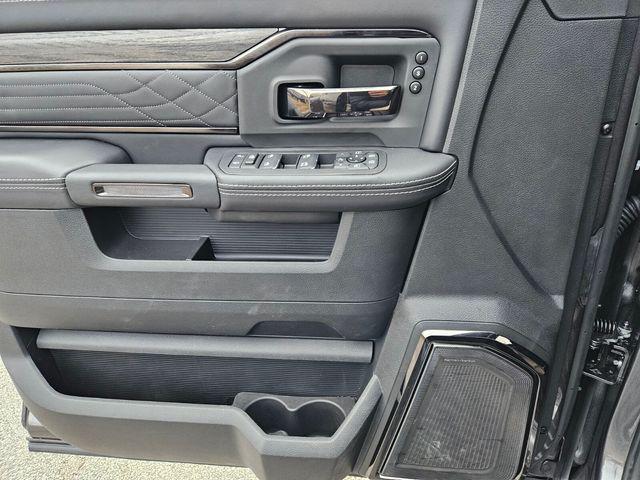 2026 Ram 3500 Limited Mega Cab 4x4 6'4" Box