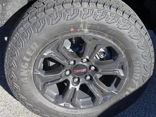 2025 GMC Canyon 2WD Elevation