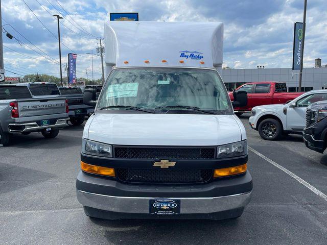 2025 Chevrolet Express Cutaway Work Van