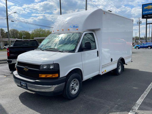 2025 Chevrolet Express Cutaway Work Van