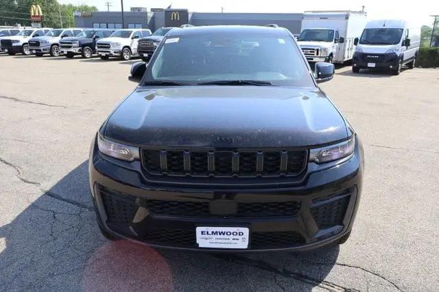 2026 Jeep Grand Cherokee Altitude 4x4