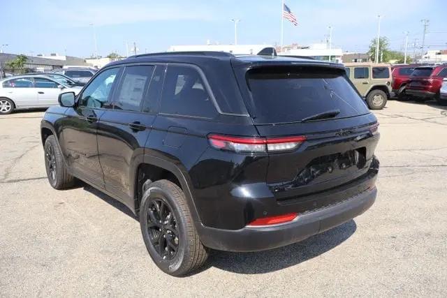 2026 Jeep Grand Cherokee Altitude 4x4