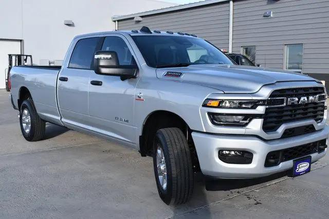 2026 Ram 3500 Big Horn Crew Cab 4x4 8' Box