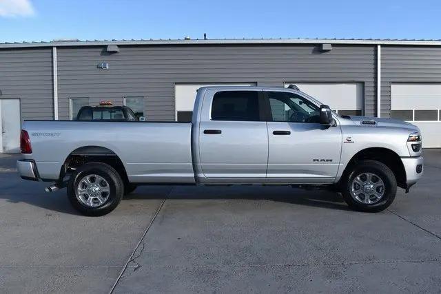 2026 Ram 3500 Big Horn Crew Cab 4x4 8' Box
