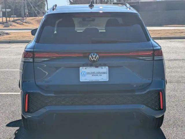 2026 Volkswagen Tiguan SE R-Line Black