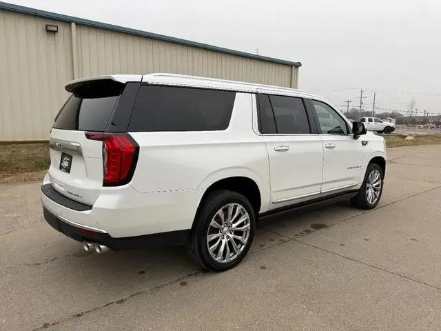 2023 GMC Yukon XL 4WD Denali